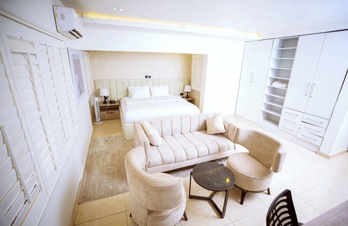 Lekki Phase 1 Hotel | Tranquil Oasis Hotel