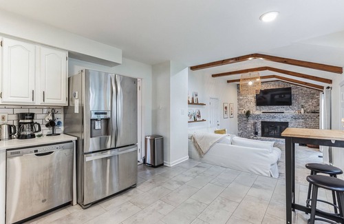 Cherry Hill House | Tranquil Retreat in Cherry Hill located near Philadelphia, PA
