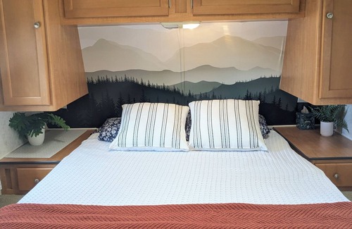 Tortolita House | Tranquil RV with AC in sunny Tucson