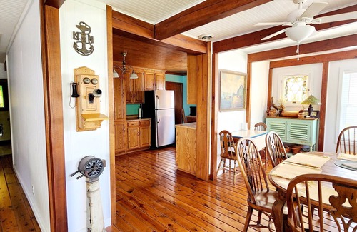Benton Apartment | Tranquil setting! Desired location on Ky Lake with dock. Minutes to town.