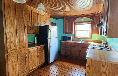 Benton Apartment | Tranquil setting! Desired location on Ky Lake with dock. Minutes to town.