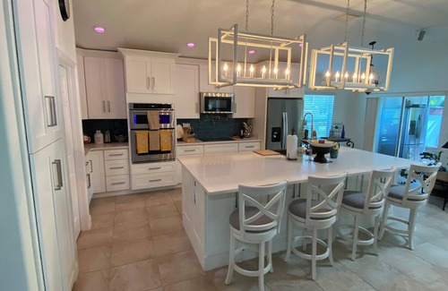 The Villages House | Tranquil SPA Retreat 3-bedroom house w golf cart in The Villages