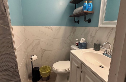 Carver City - Lincoln Gardens Apartment | Tranquil studio with AC in sunny Tampa