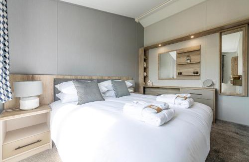 Woodhall Spa House | Tranquil Woodland Lodge Retreat in Lincolnshire