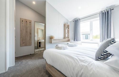 Woodhall Spa House | Tranquil Woodland Lodge Retreat in Lincolnshire