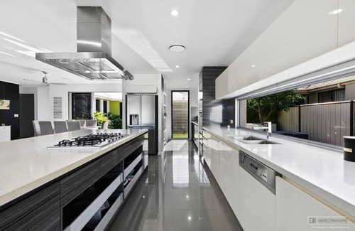 Banksia Beach House | Tranquilita Haven