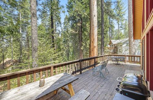 Arnold House | Tranquility in the Woods