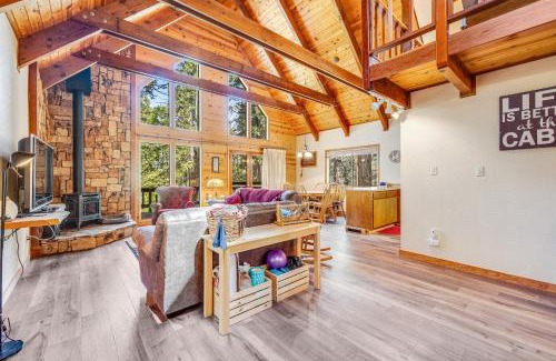 Arnold House | Tranquility in the Woods