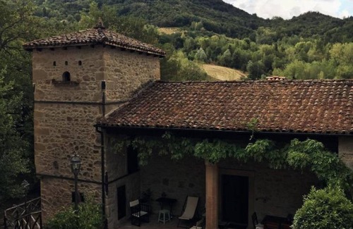 Grizzana Morandi Apartment | Tranquility Personified 1-bedroom apartment 500m from Borgo La Scola with WiFi