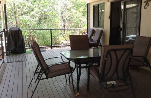 Dundee Beach House | Tranquillity @ Dundee includes spa & close to the beach approximately 5 min walk