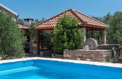 Donje Selo House | Trapula stone paradise