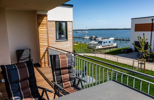 Schwerin Apartment | Traumhaftes Appartment mit Seeblick, Sauna, Kamin, Dachterrasse und Stadtnähe