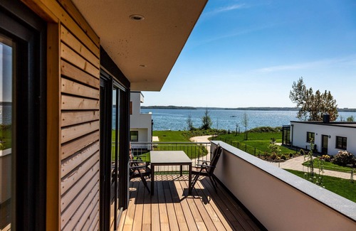Schwerin Apartment | Traumhaftes Appartment mit Seeblick, Sauna, Kamin, Dachterrasse und Stadtnähe