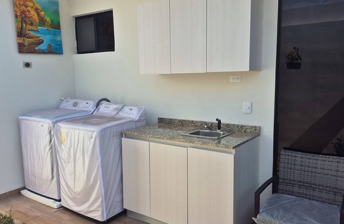 San Luis Talpa House | Traveling or arriving 7 minutes from El Salvador airport modern house