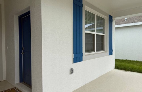 Winter Haven Apartment | Traveling workers 1bed and living space/pets friendly