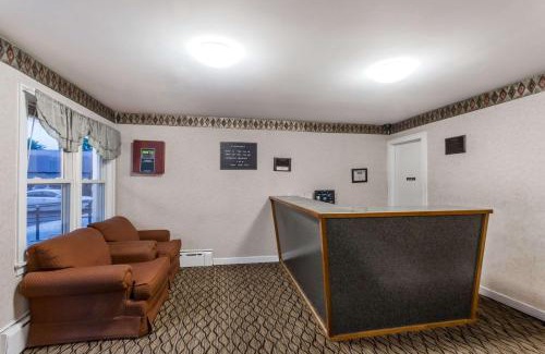 Great Barrington Hotel | Travelodge by Wyndham Great Barrington Berkshires