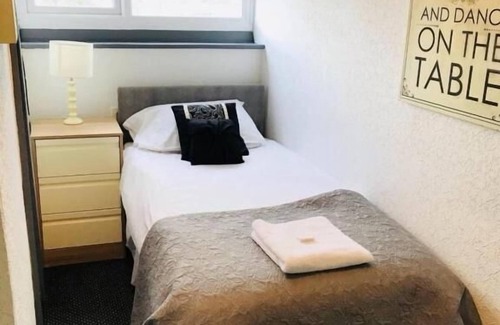 Bangor Bed & Breakfast | Traxx Hotel