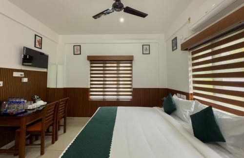 Nedumbassery Apartment | TREE 9 Lounge -Cochin Airport
