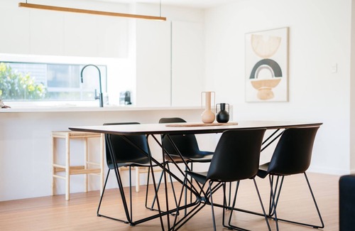 South Launceston House | Tree Top Treasure ITAS