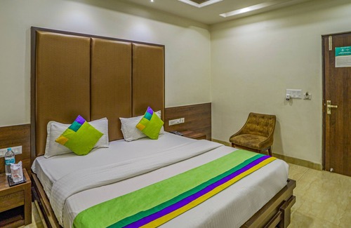 Raja Park Hotel | Treebo Bliss