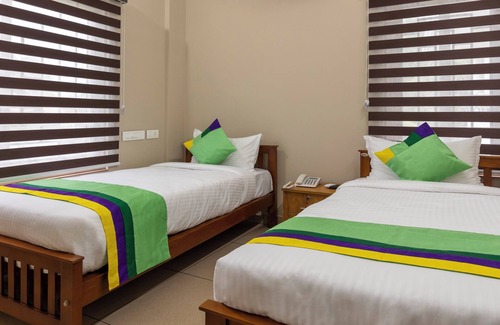 Alwaye Hotel | Treebo Dreams Arcade