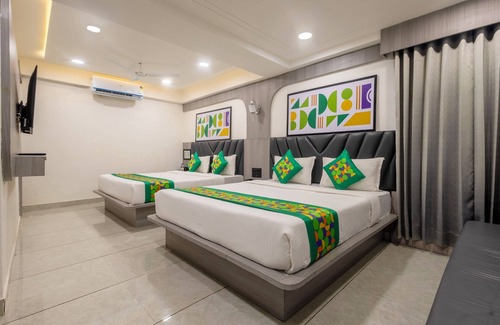 Ahmedabad Hotel | Treebo Grand Shivay