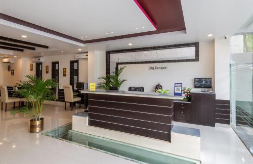 Stage 1 Hotel | Treebo Raj Premier, Indiranagar