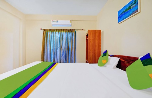 Dapoli Hotel | Treebo Ss Residency with Mountain view