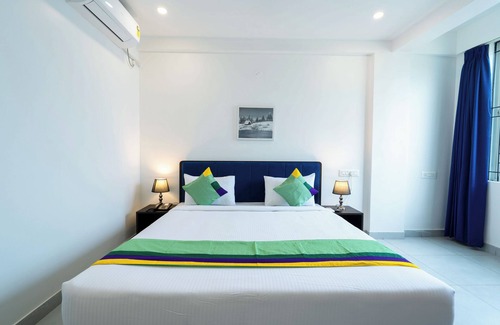 Bengaluru Hotel | Treebo The Grand Skyla, Malleshwaram