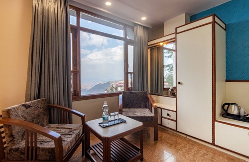 Shimla Hotel | Treebo Varuna With Mountain View