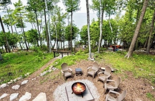Gills Rock House | TREEBROOK Luxury Waterfront 5 BR 3 BA home Stunning Views, Decks, and Fire Pit