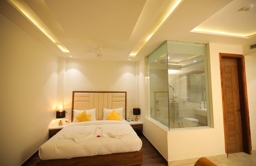 Amritsar Hotel | TreeHouse London Street Amritsar