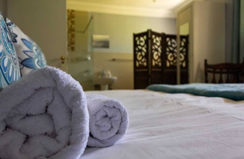 Greater Johannesburg Metropolitan Area Bed & Breakfast | Treehouse on Maple