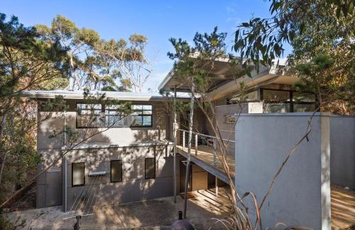 Skenes Creek House | Treetops Terrace 10 - BYO Linen