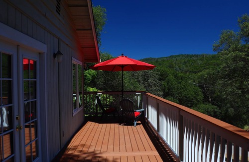 Grass Valley House | Treeview Villa - Good Dogs Welcome!