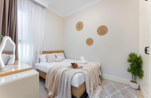 Petersham North House | Trendy 4BR Petersham Stay Steps from Top Cafés