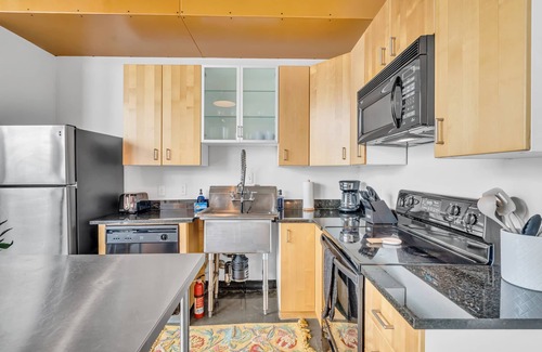 The Gulch Apartment | Trendy Gulch Studio Near Nashville Hotspots