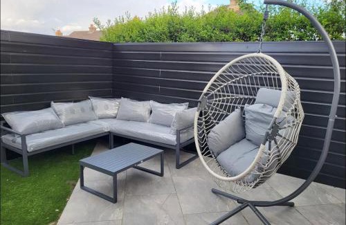 Chatham House | Trendy Studio With A Private Garden