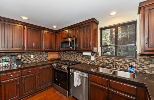 Green Valley Lake House | Tres Patos - Lakefront Stay for 8