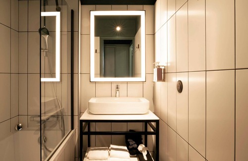 Carcassonne Hotel | Tribe Carcassonne