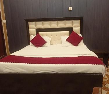 Varanasi Hotel | TRIP MY BUDDY Hotels