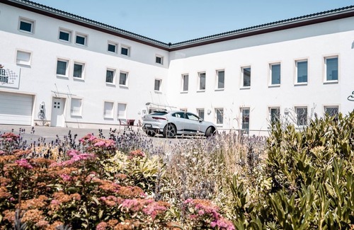 Meuspath House | Triple room, shower or bath, WC - Land-gut-Hotel am Ring