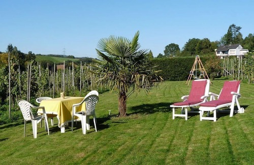 Schweich Bed & Breakfast | Triple room, shower, WC - Weingut-Pension Schiff