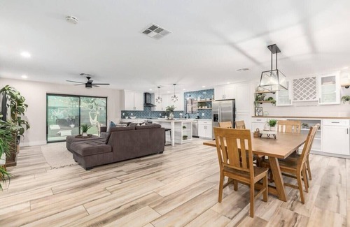 Scottsdale House | Tropic Oasis by Scottsdale Beach Club - NEW