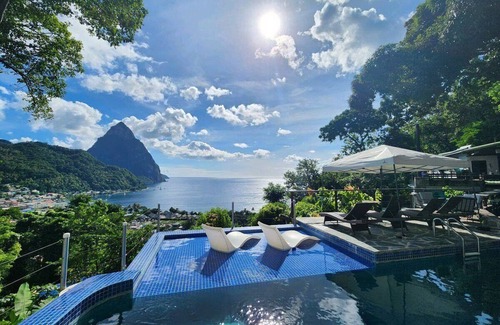 Soufriere Hotel | Tropical Elegance in Soufrière | Spa, Pool, Beach access | Pitons Nature Walks