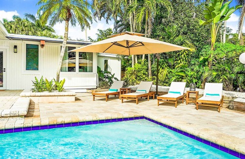 Biscayne Park Other | Tropical garden Villa w/ pool, game room, fire pit