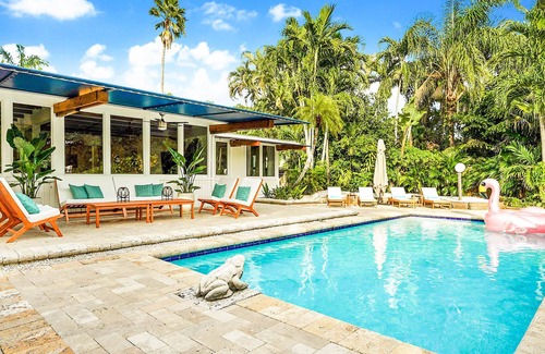 Biscayne Park Other | Tropical garden Villa w/ pool, game room, fire pit