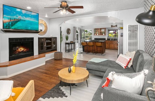 North Clairemont House | Tropical Paradise In Sunny San Diego!