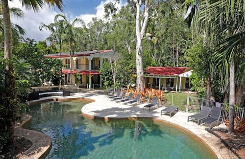 Clifton Beach House | Tropical 'Villa Bella' with Private Pool