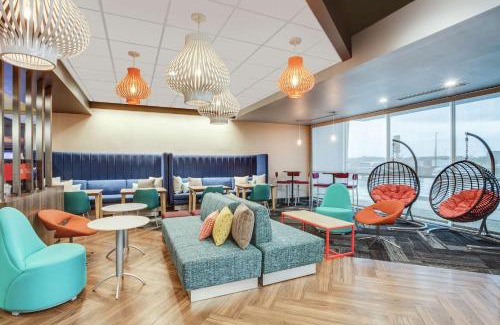 Southside Hotel | Tru By Hilton Jacksonville St Johns Town Center